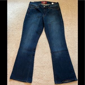 Lucky Brand womens jeans 10 Sofia Boot.